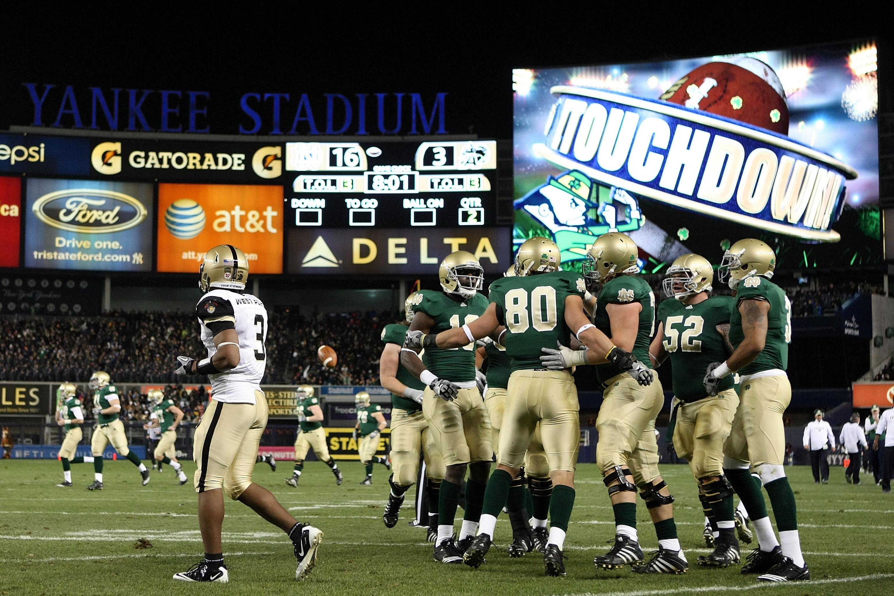 Photos: Notre Dame takes on Syracuse in Yankee Stadium