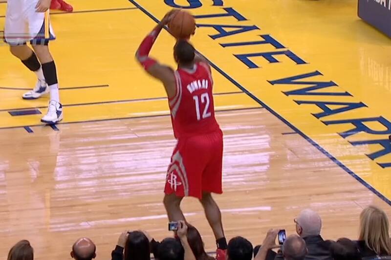 Dwight Howard Hits His 3rd Career Three Pointer The Bench Goes