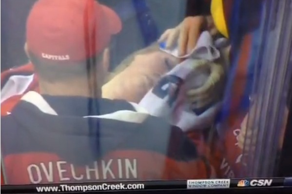 Washington Capitals' cutest fan, 'Puck Girl,' goes viral again