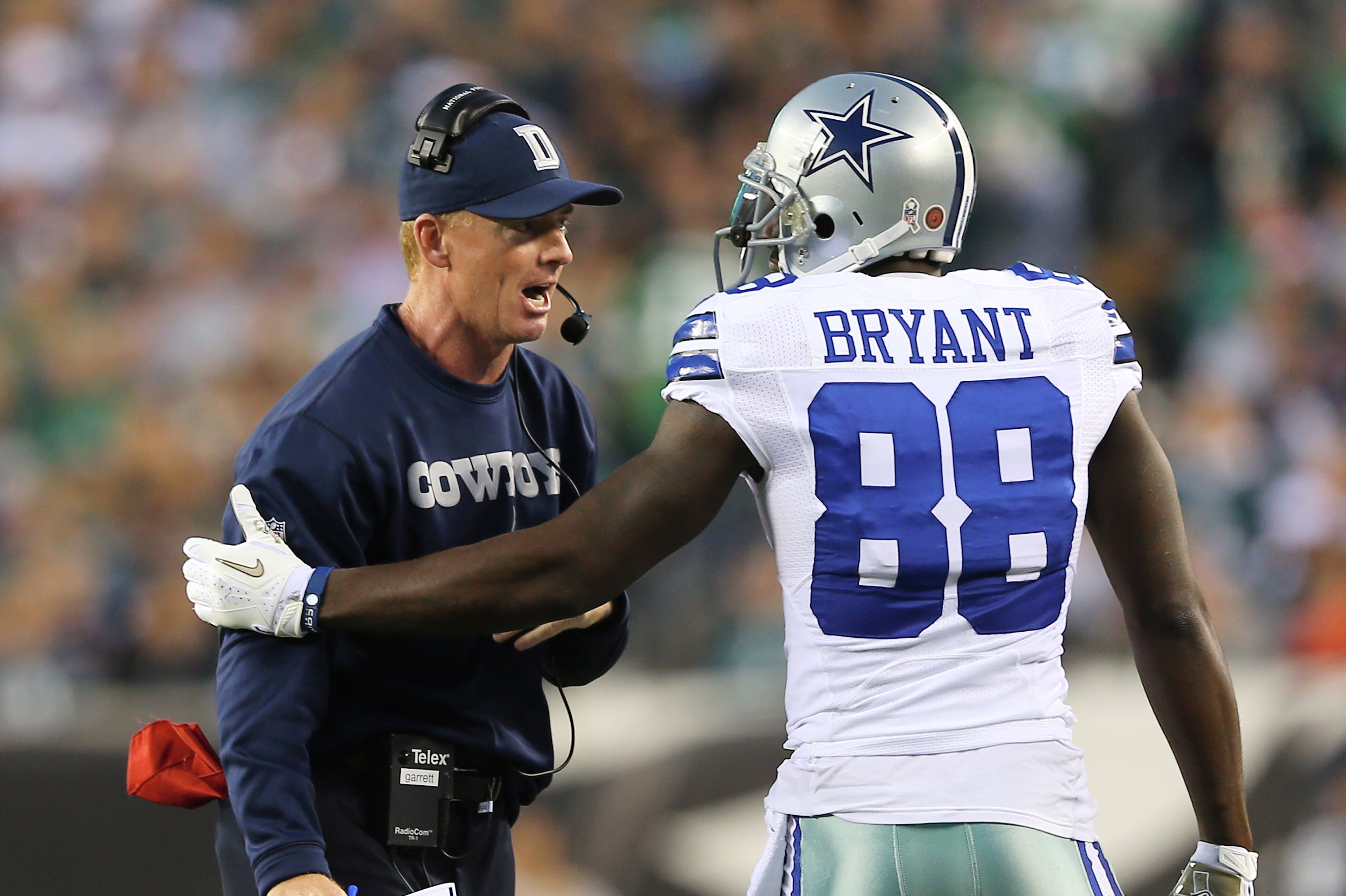 Dez Bryant Walks off Field: Cowboys' WR Must Learn to Control Emotions, News, Scores, Highlights, Stats, and Rumors