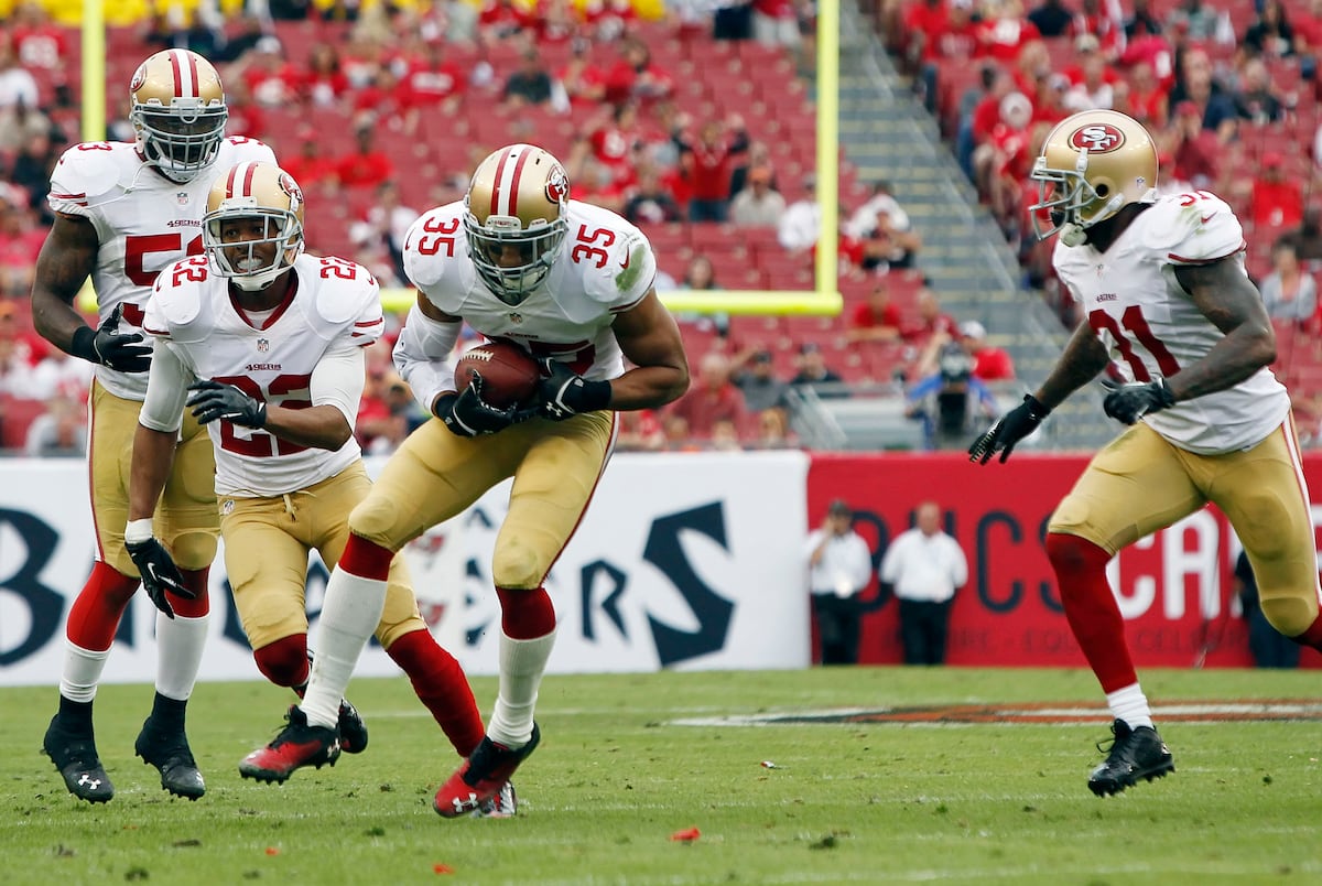 NaVorro Bowman, San Francisco 49ers Overpower Tampa Bay | News, Scores