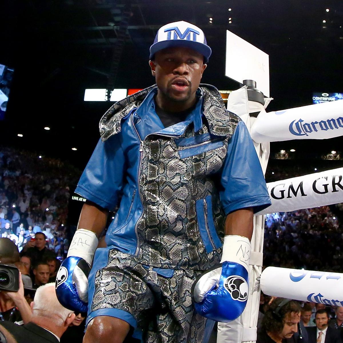 Look: Floyd Mayweather's Outfit Is Going Viral Today - The Spun