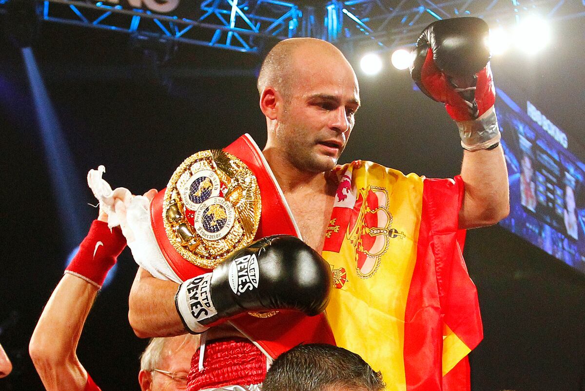 Kiko Martinez vs. Jeffrey Mathebula: Fight Time, Date and Preview | Bleacher Report | Latest ...