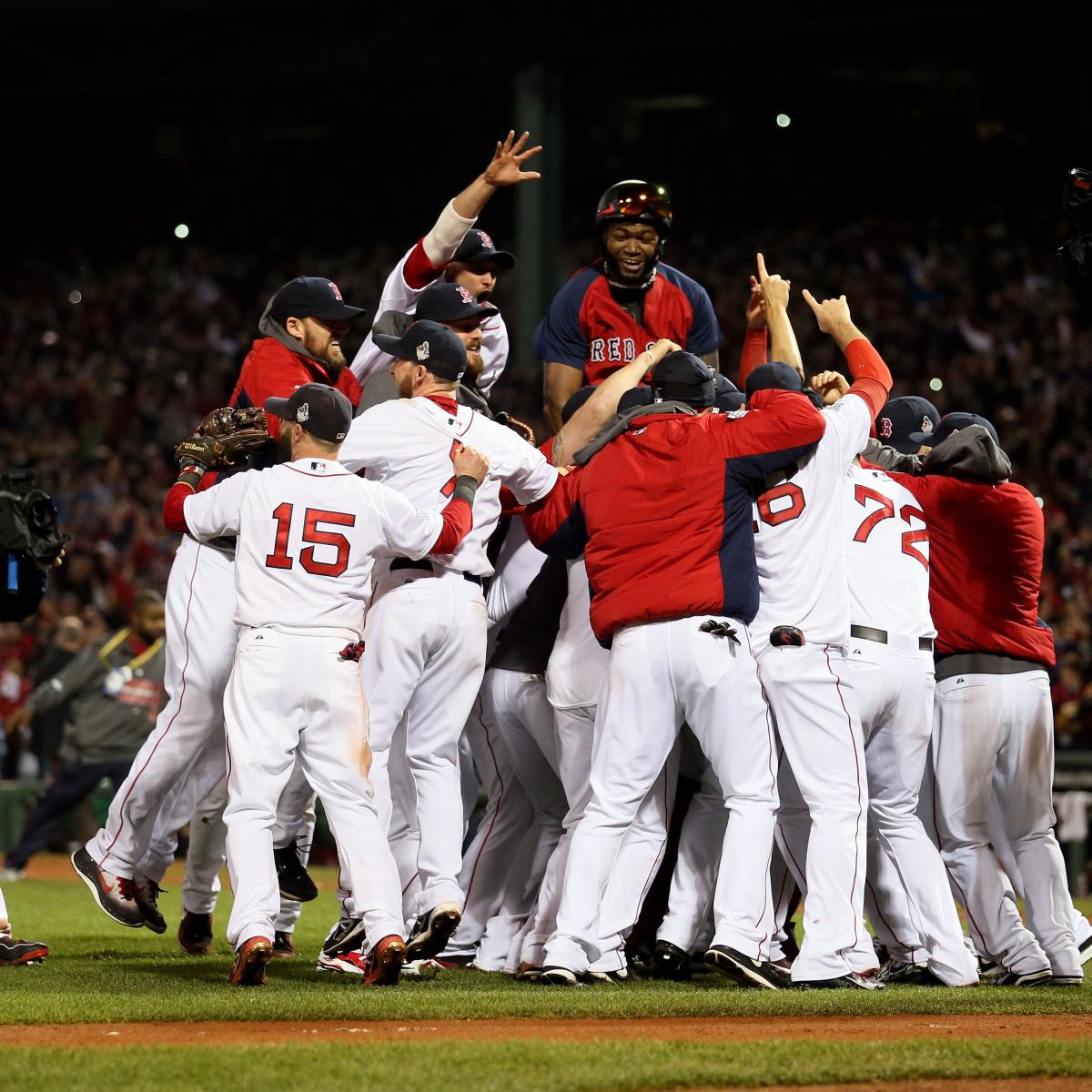 Jarrod Saltalamacchia Finally Receives 2013 Red Sox World Series Ring 