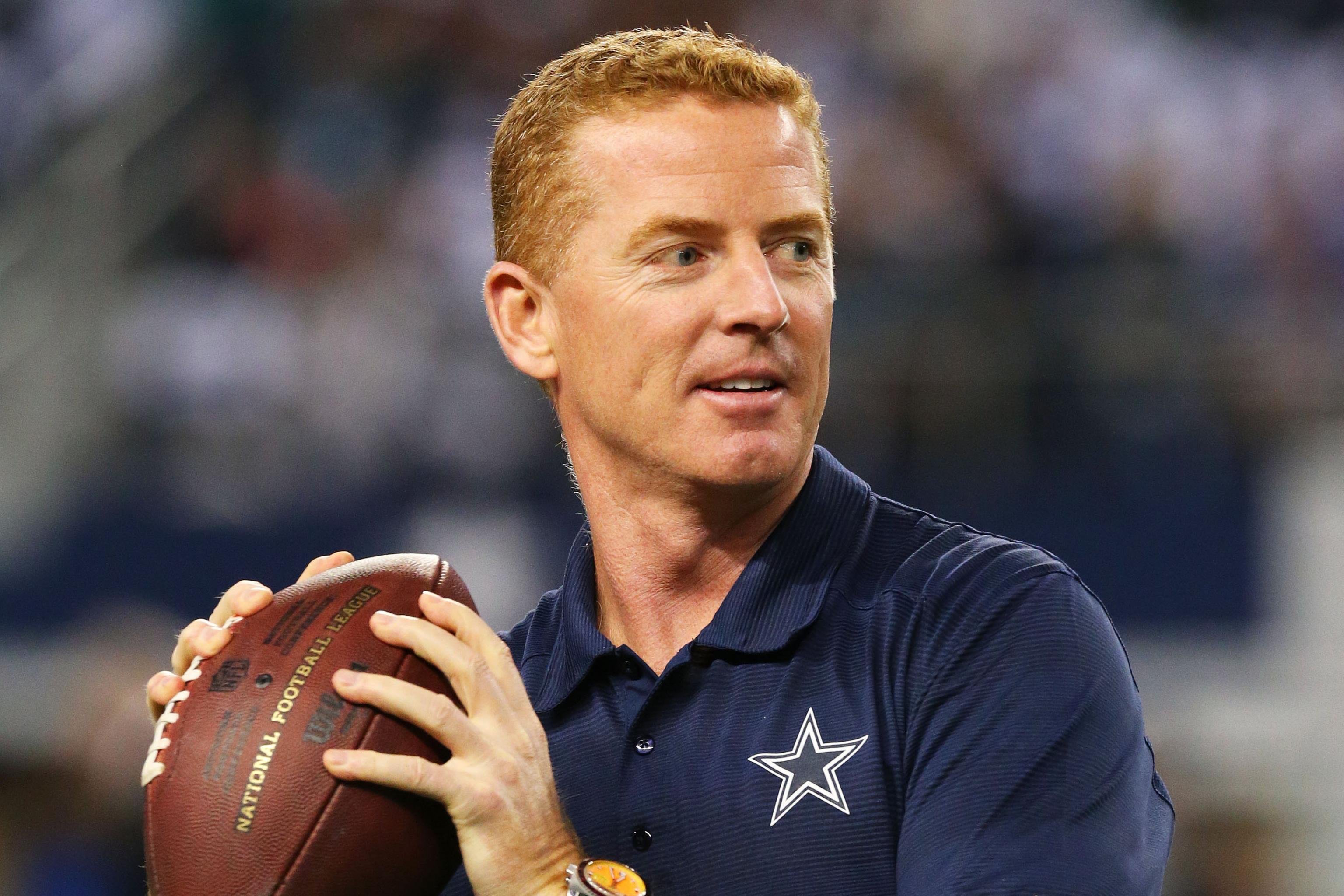 What the heck is wrong with the Dallas Cowboys? 