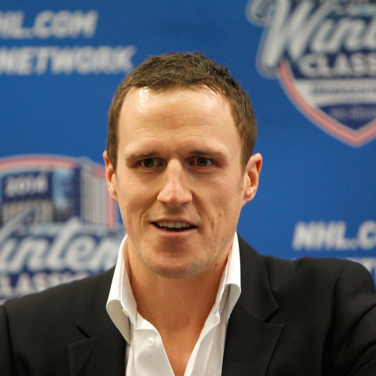 Dion Phaneuf officially retires, says his biggest regret is “Salute-gate” -  Daily Faceoff