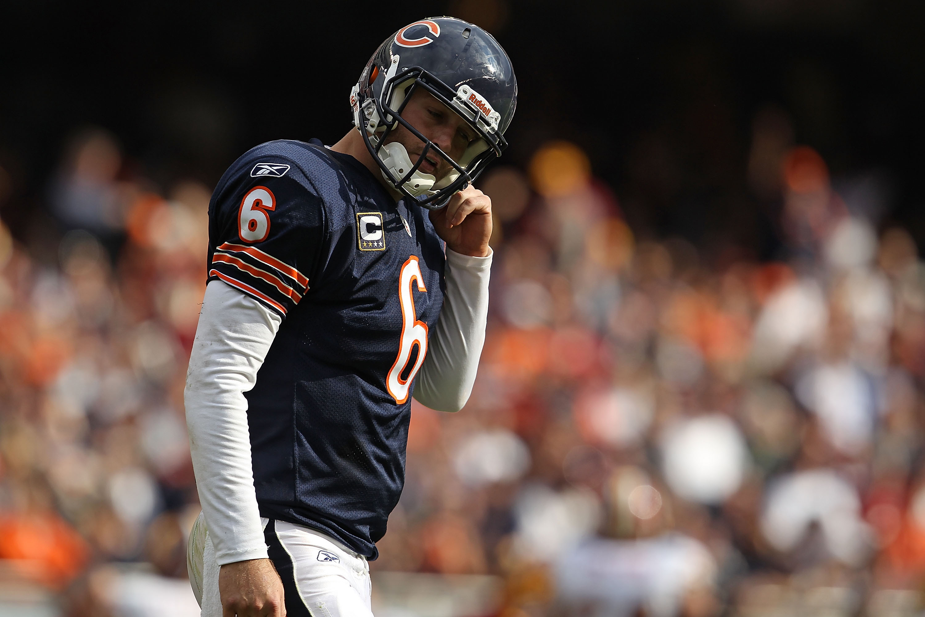 Jay Cutler signs 7-year contract with Bears 