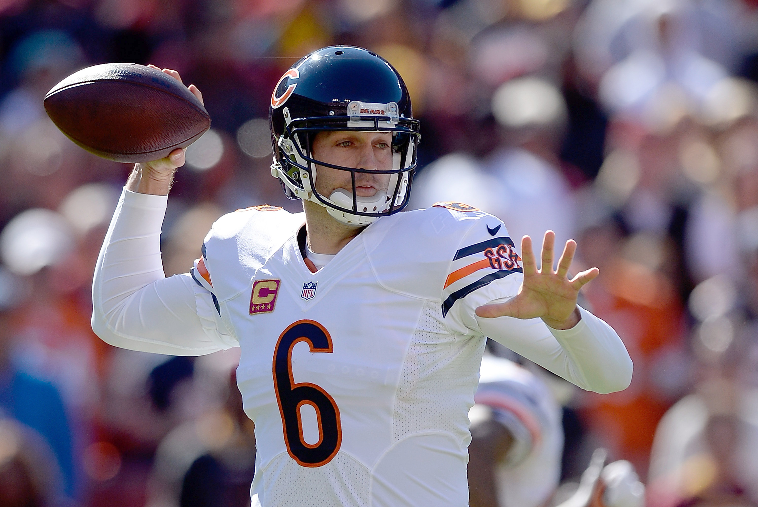 Chicago Bears quarterback Jay Cutler (6) throws a pass during warmups of  the Bears training camp practice at Olivet Nazarene University in  Bourbonnais, IL. (Credit Image: © John Rowland/Southcreek  Global/ZUMApress.com Stock Photo 