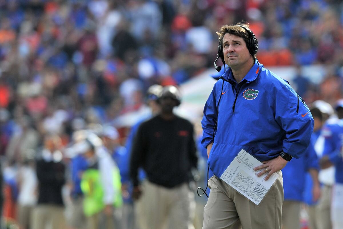 10 College Football Coaches Who Will Begin 2014 Season on the Hot Seat