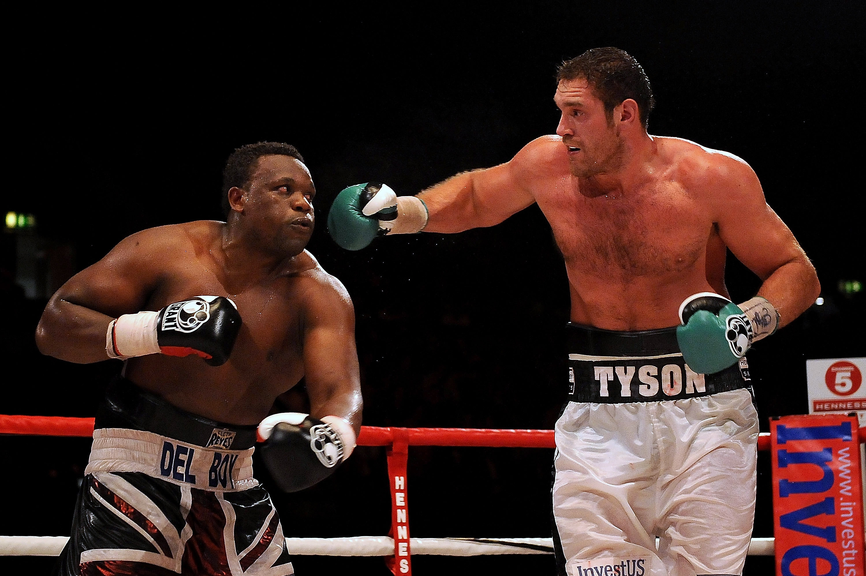 Tyson Fury, Dereck Chisora Set to Fight in Football Stadium, Says Frank Warren | News, Scores, Highlights, Stats, and Rumors | Bleacher Report