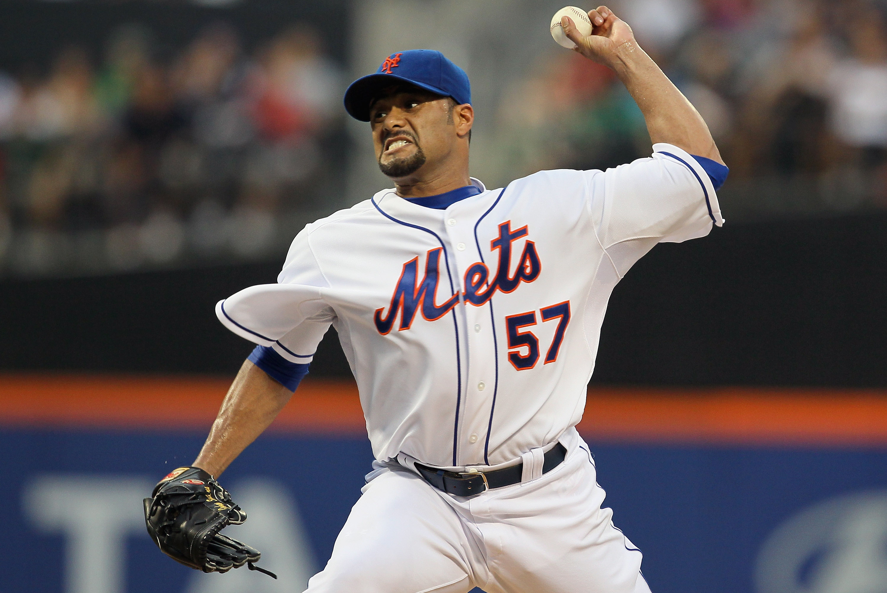 Santana will have shoulder surgery on Tuesday, ending Mets tenure