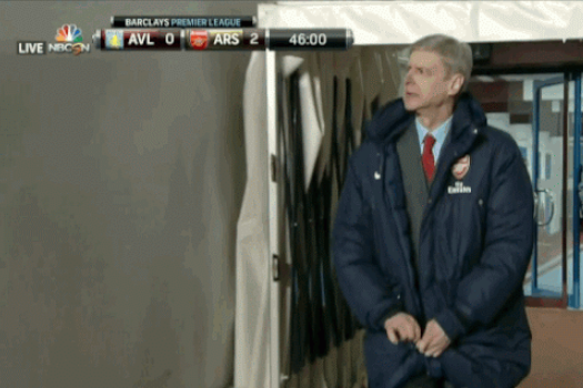 Gif Arsene Wenger Struggles Zipping Up His Jacket Again