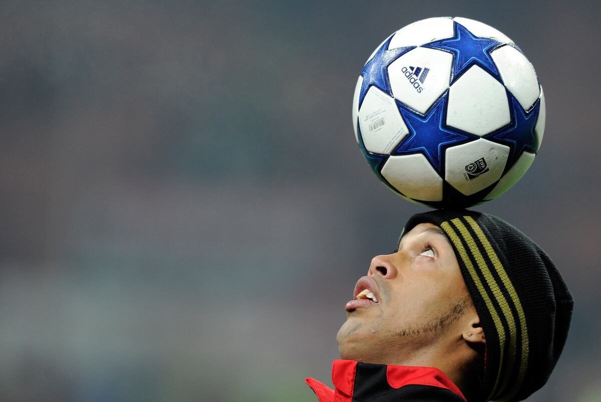 Ronaldinho Skills
