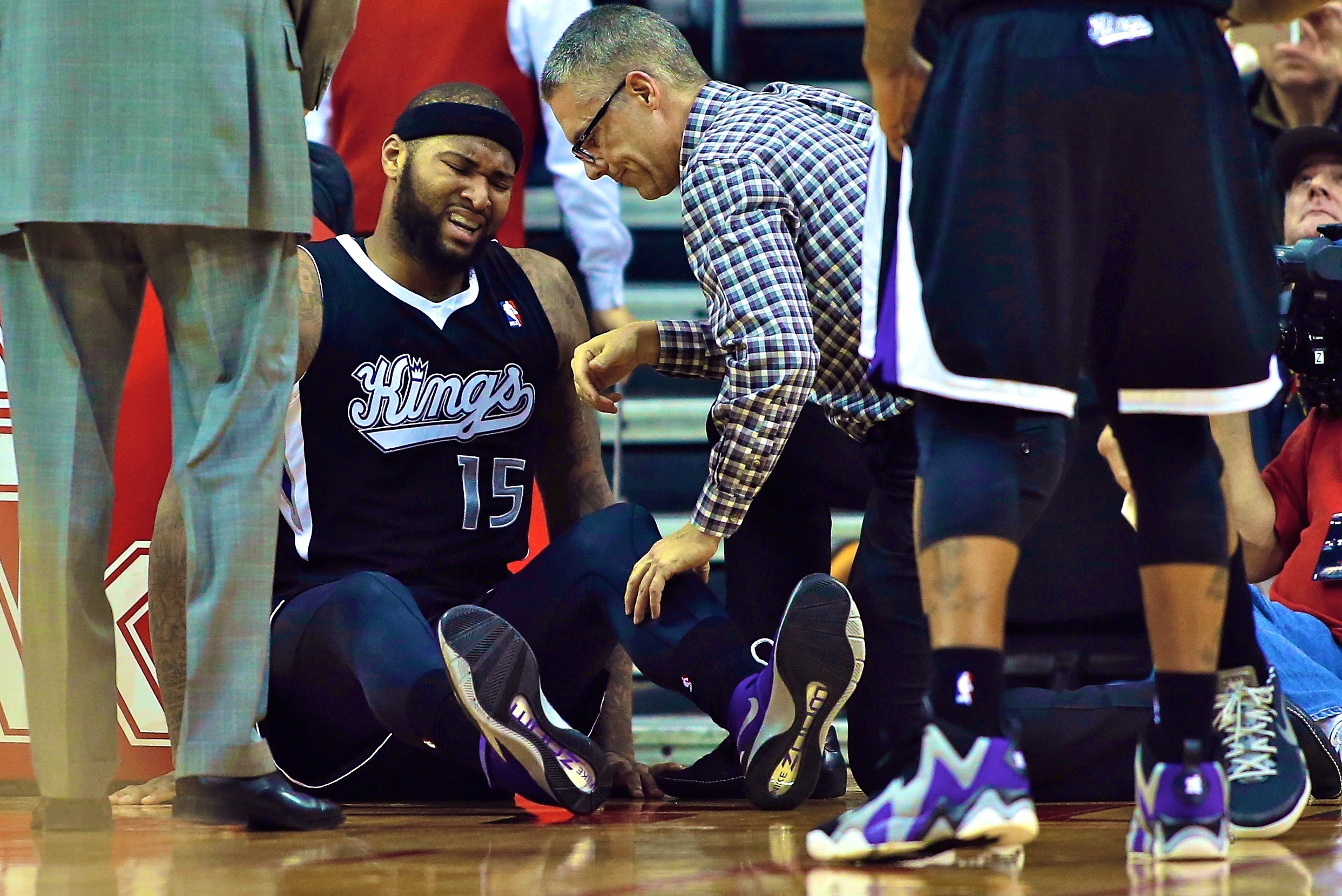 Kings' DeMarcus Cousins out vs. Bucks with lower back strain 