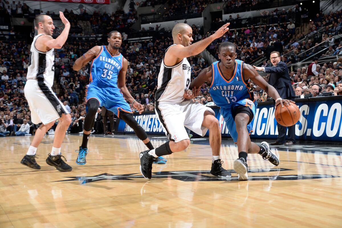 Oklahoma City Thunder vs. San Antonio Spurs: Live Score and Analysis