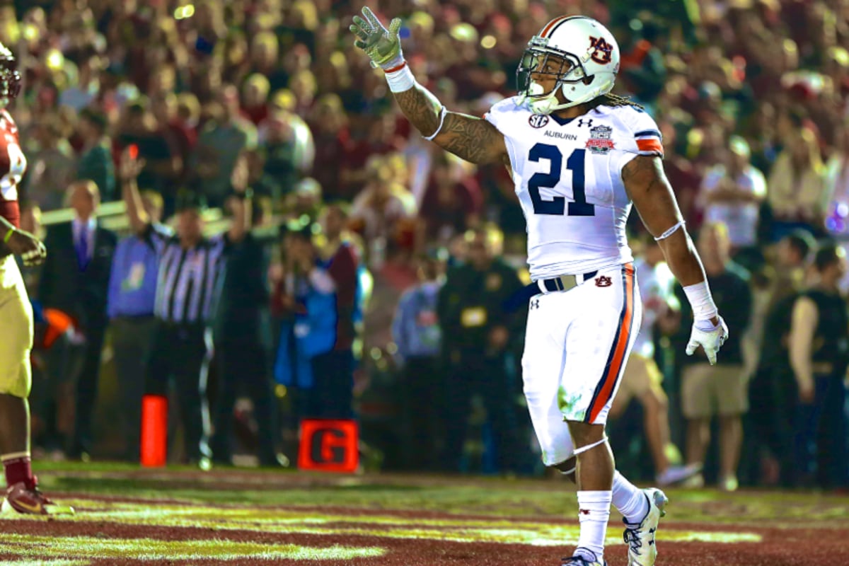 AMERICA'S LOST LEGENDS: A Closer Look at the Departed Stars of the Entertainment Industry