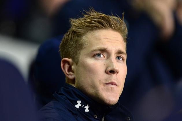 LONDON, ENGLAND - JANUARY 29: Lewis Holtby of Tottenham Hotspur looks on during the Barclays Premier League match between Tottenham Hotspur and Manchester City at White Hart Lane on January 29, 2014 in London, England.  (Photo by Jamie McDonald/Getty Images)