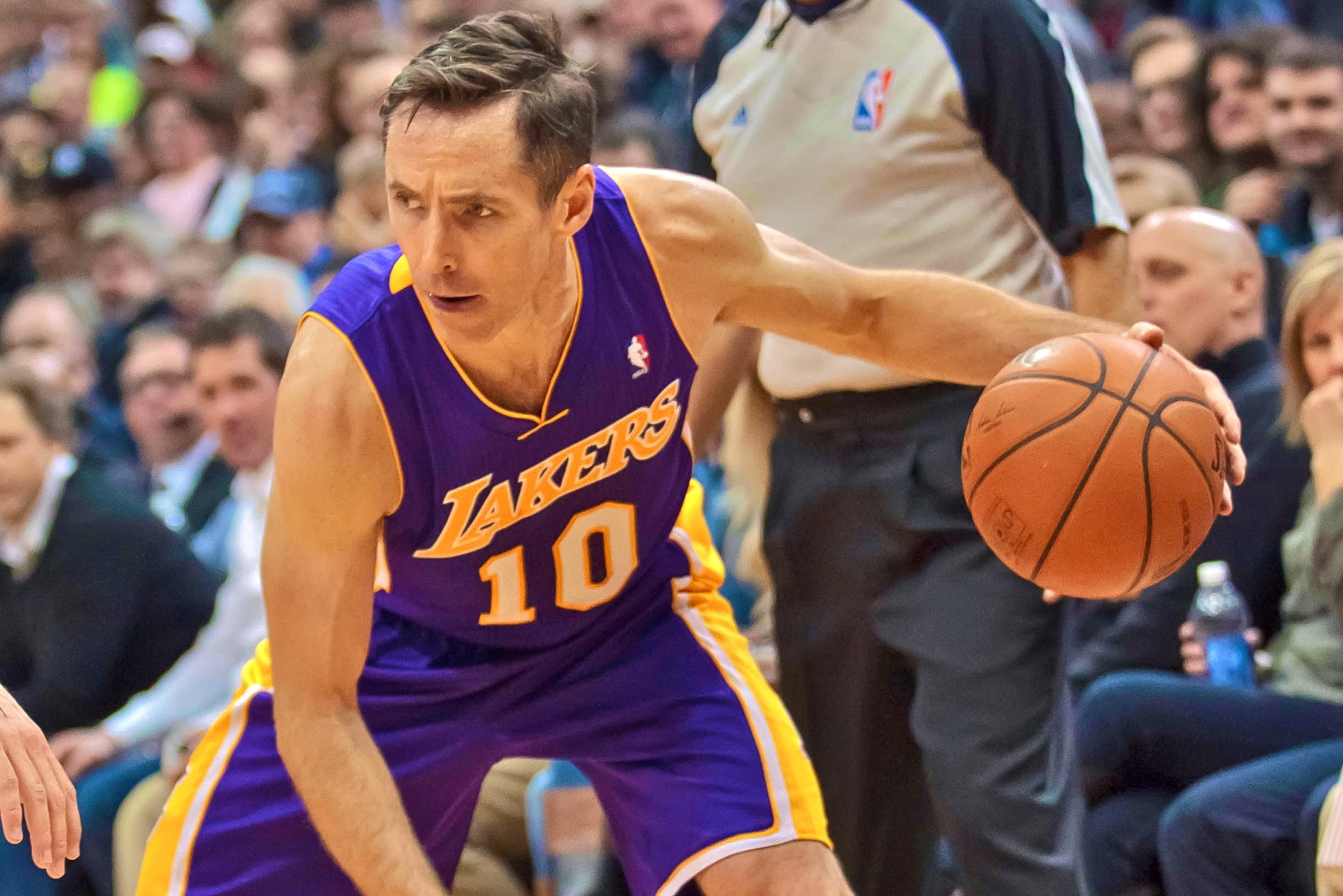 Steve Nash Returns to LA Lakers, NBA for as Long as He Can Bleacher