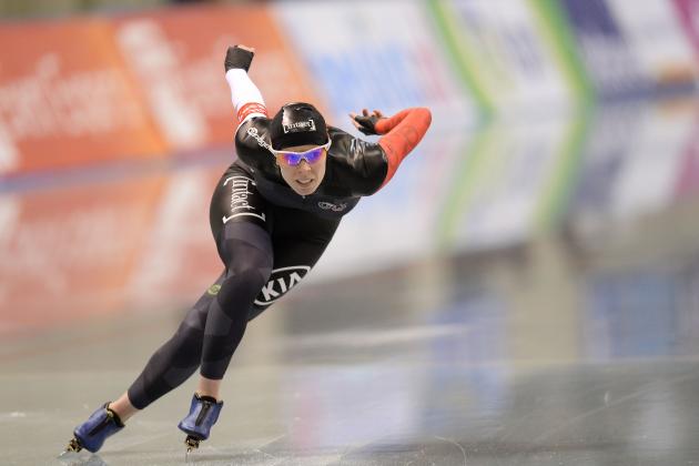 NAGANO, JAPAN - JANUARY 18: Christine Nesbitt of Canada competes in ladies 1000m during Essent ISU World Sprint Speed Skating Championships 2014 at M Wave on January 18, 2014 in Nagano, Japan. (Photo by Atsushi Tomura/Getty Images)