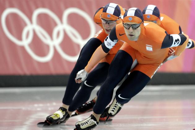 Netherlands' Mark Tuitert leads the team during the final of the Winter Olympics speedskating men's team pursuit at the Oval Lingotto in Turin, Italy, Thursday, Feb. 16, 2006.  The Dutch team won the bronze medal in the event.  (AP Photo/Matt Dunham)