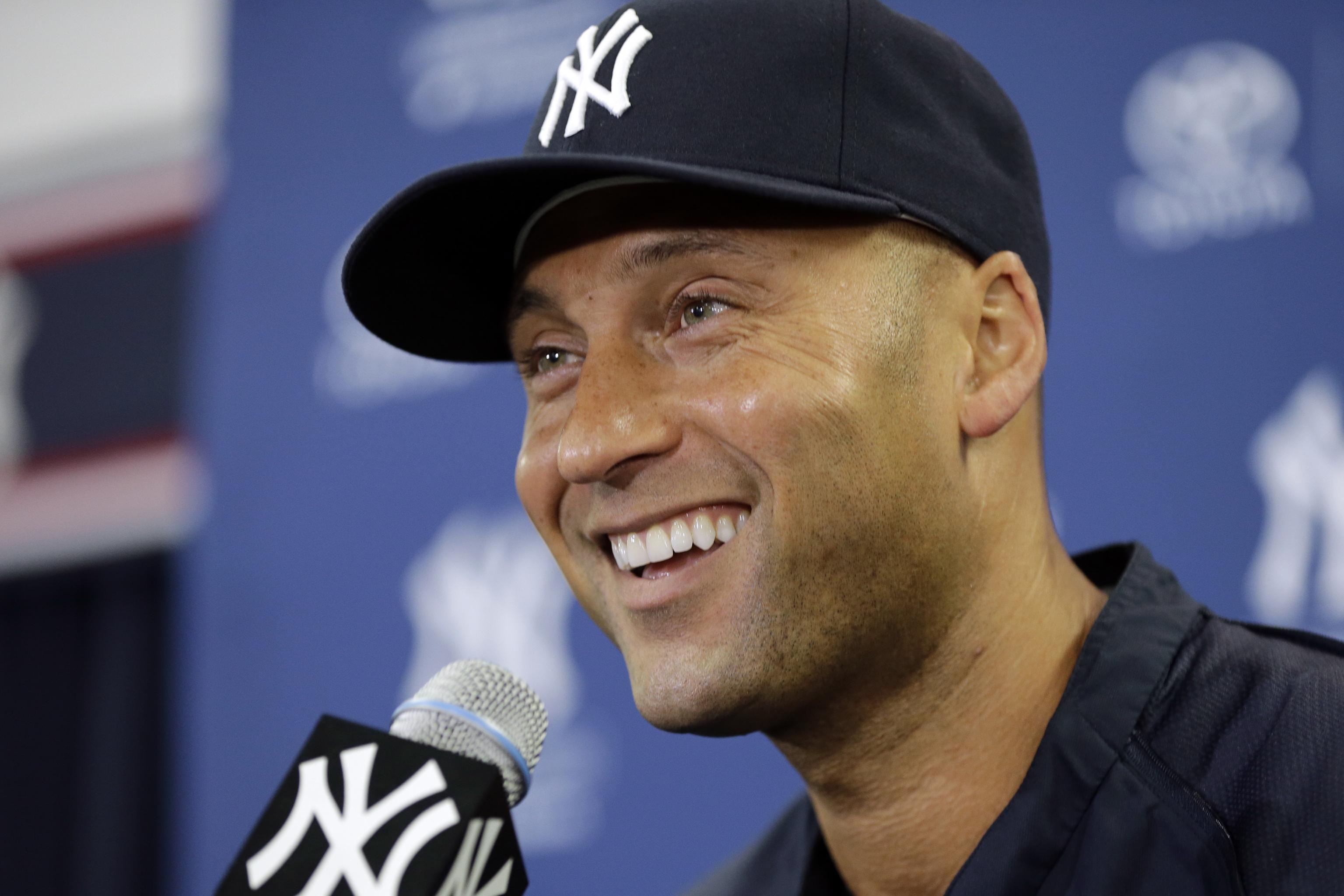 Uni Watch: Derek Jeter retirement patch raises eyebrows - ESPN