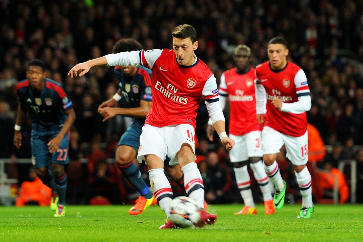 Arsenal's Mesut Ozil Needs Time to Adjust to Life in the ...
