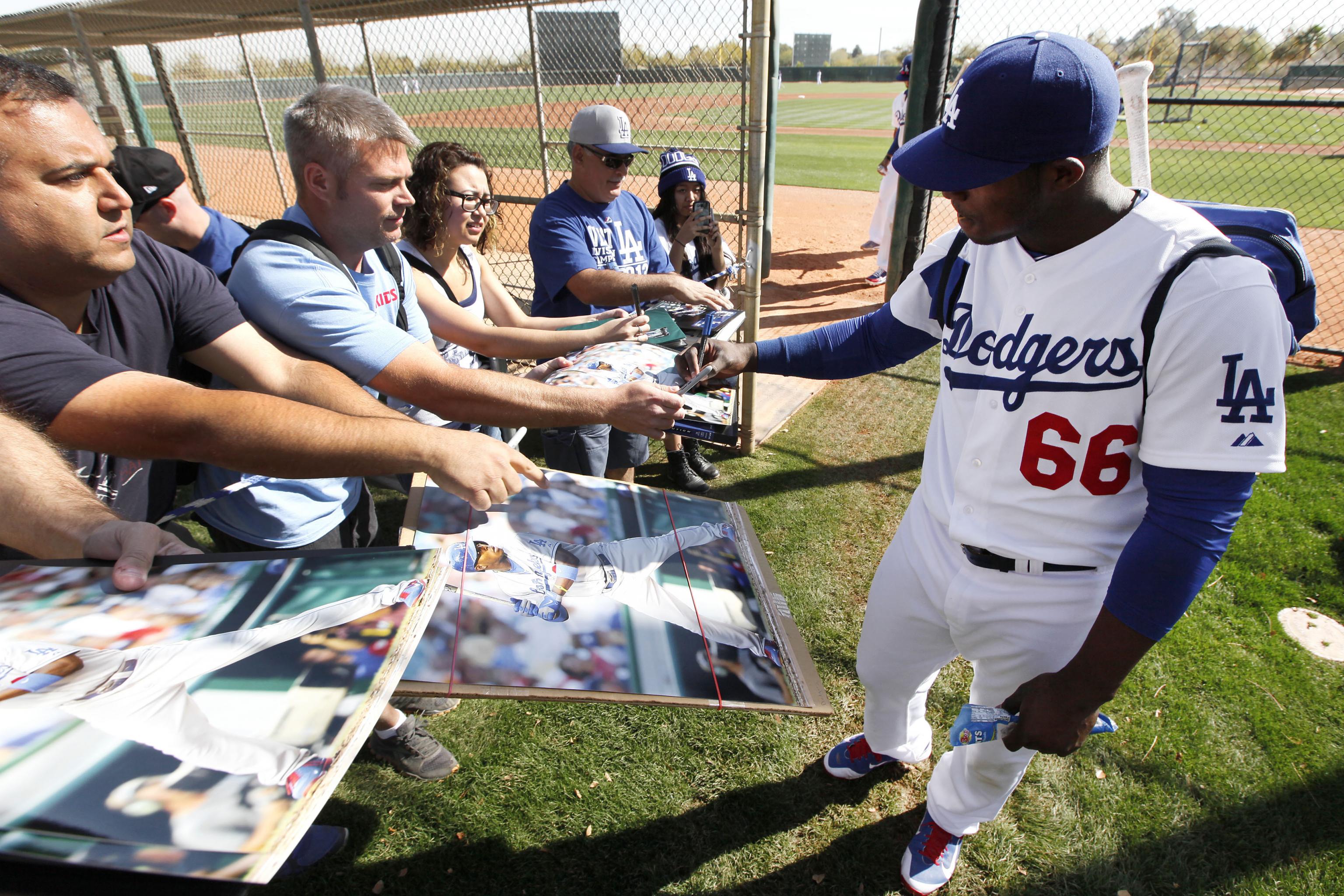 Is Yasiel Puig's Weight Gain Proof He Won't Change His Ways in 2014?, News, Scores, Highlights, Stats, and Rumors