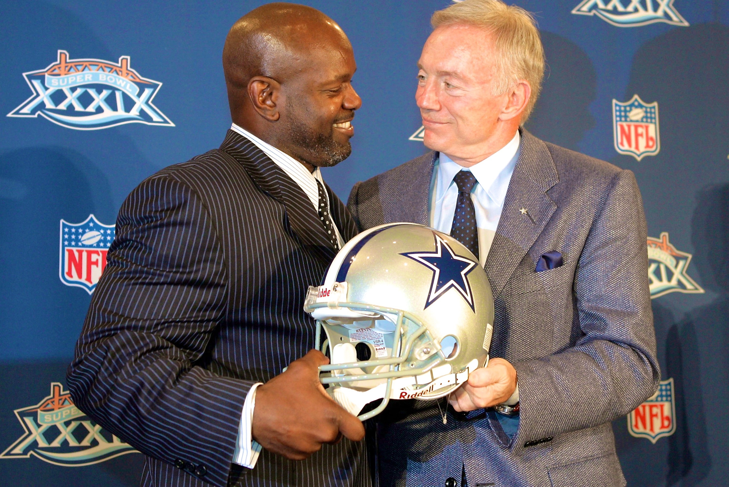 Dallas Cowboys: Emmitt Smith puts Dallas home up for sale