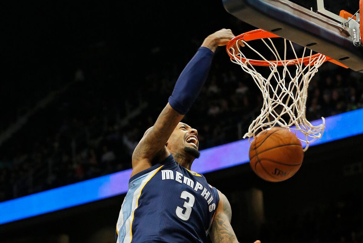 Watch James Johnson Throw Ridiculous Backboard AlleyOop to Himself