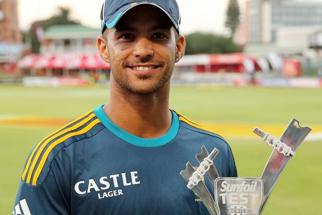 PORT ELIZABETH, SOUTH AFRICA - FEBRUARY 23: JP Duminy of South Africa holds the trophy for Man of the Match after day four of the Second Test match between South Africa and Australia at AXXESS St George's Cricket Stadium on February 23, 2014 in Port Elizabeth, South Africa.  (Photo by Morne de Klerk/Getty Images)