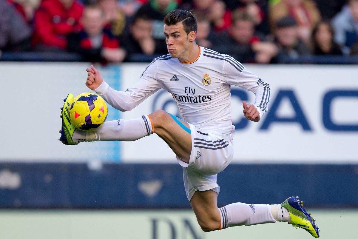 Ranking The Greatest Left Footed Players In The Game Right Now Bleacher Report Latest News Videos And Highlights Ranking The Greatest Left Footed Players In The Game Right Now Bleacher Report Latest News Videos And Highlights