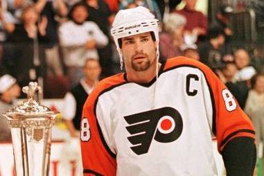 Philadelphia Flyers' Best and Worst Looks - Page 3
