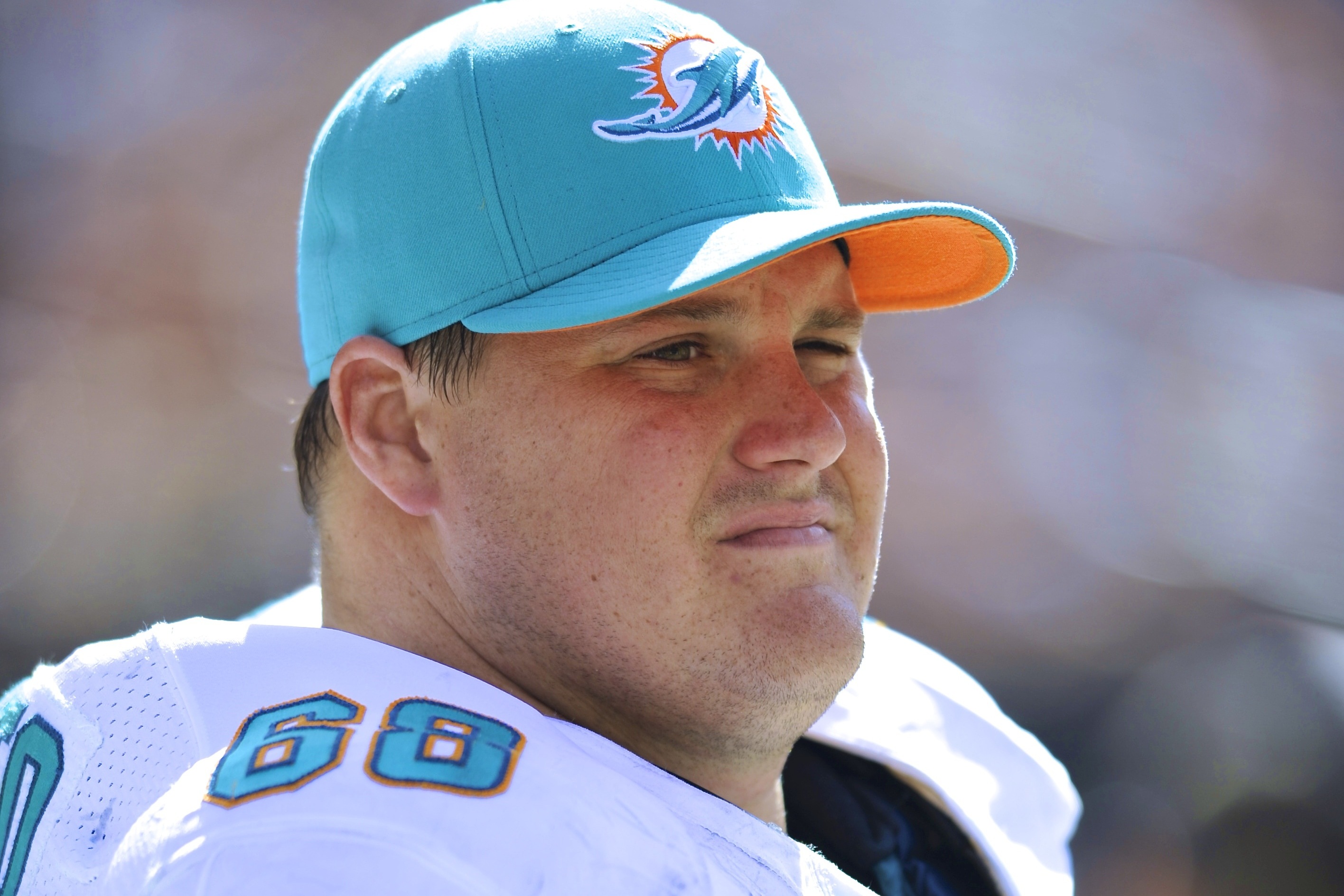 Richie Incognito smashes up own Ferrari with baseball bat