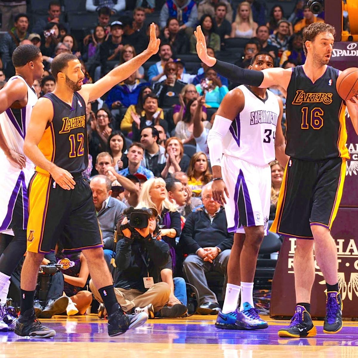 Sacramento Kings vs. Los Angeles Lakers: Live Score and Analysis | Bleacher Report ...
