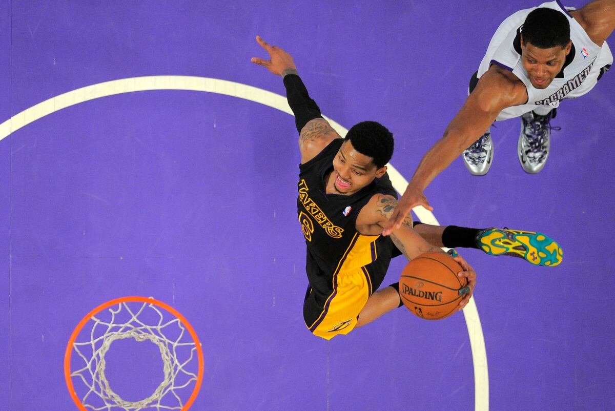 Why Los Angeles Lakers' Kent Bazemore Is the Early Trade ...