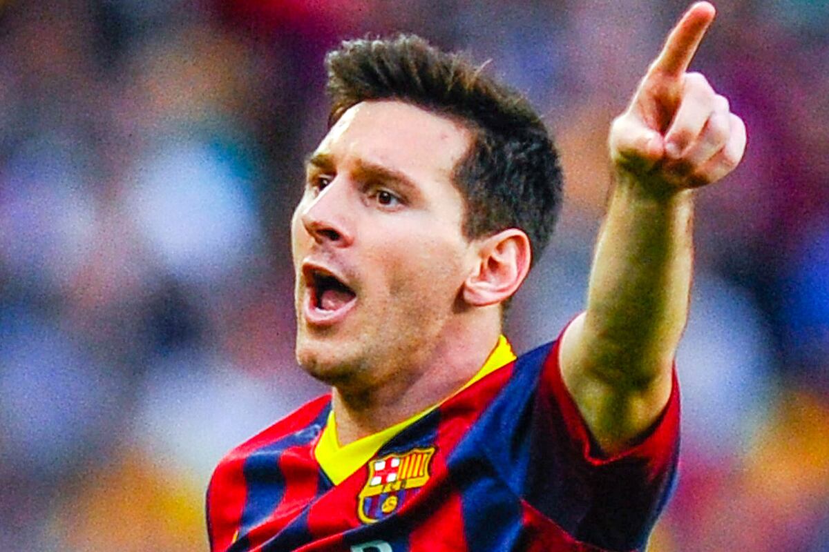 Should Barcelona Sell Lionel Messi to Manchester City for ...