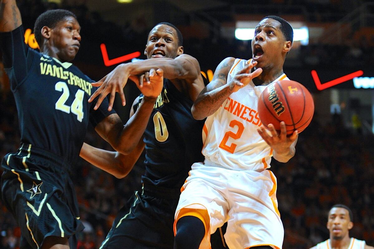 College Basketball Teams Whose 2014 NCAA Tournament Hopes Are on Life