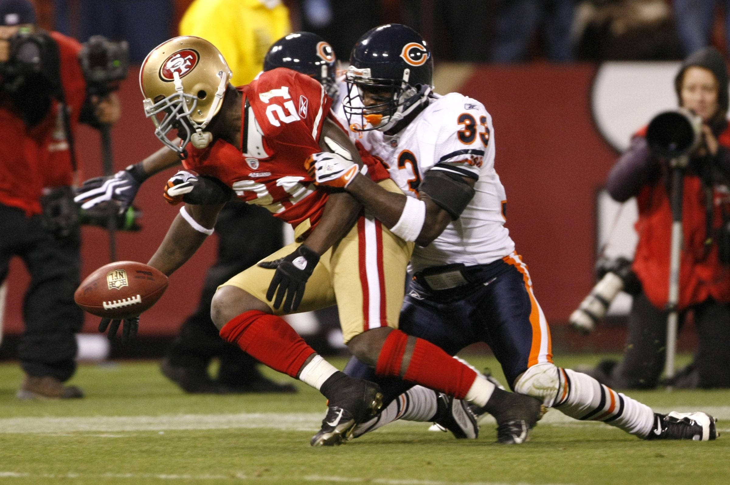 Chicago Bears' Charles Tillman forces four fumbles in victory - SB