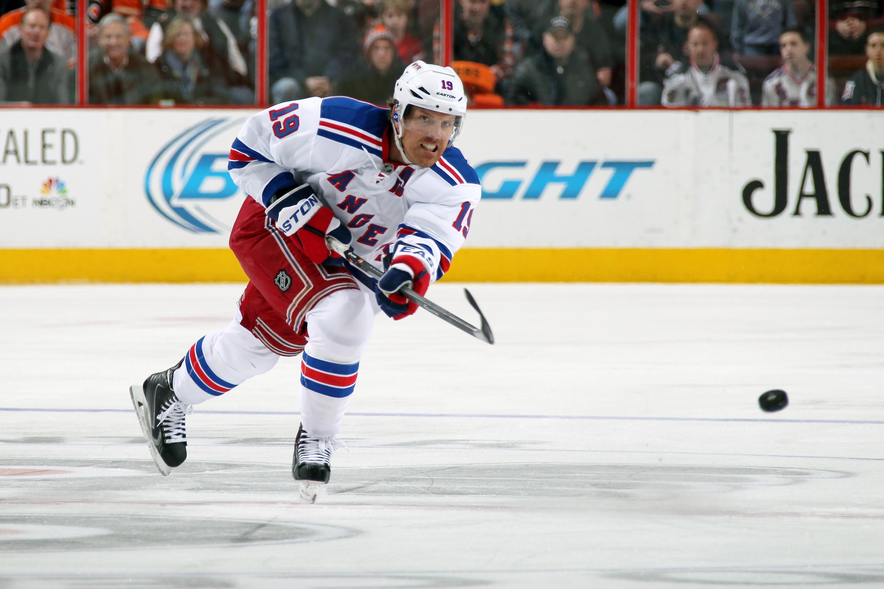 Who's Holding More Cards in Contract Talks: Derek Stepan or New