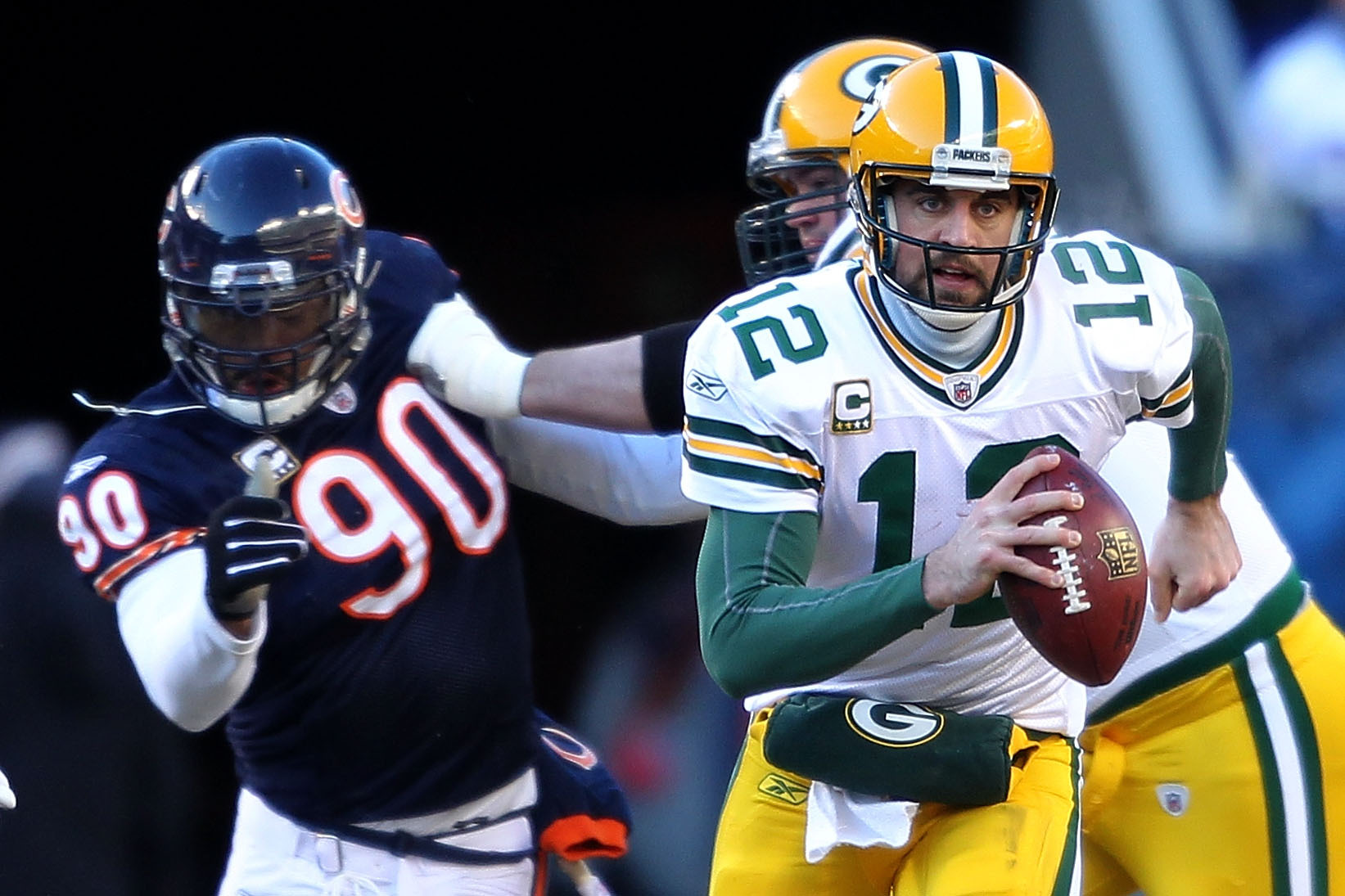 Bears release Julius Peppers after signing Lamarr Houston