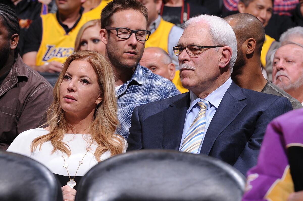 Phil Jackson Was Not Part Of Jerry Buss Final Plan For La Lakers Bleacher Report Latest News Videos And Highlights