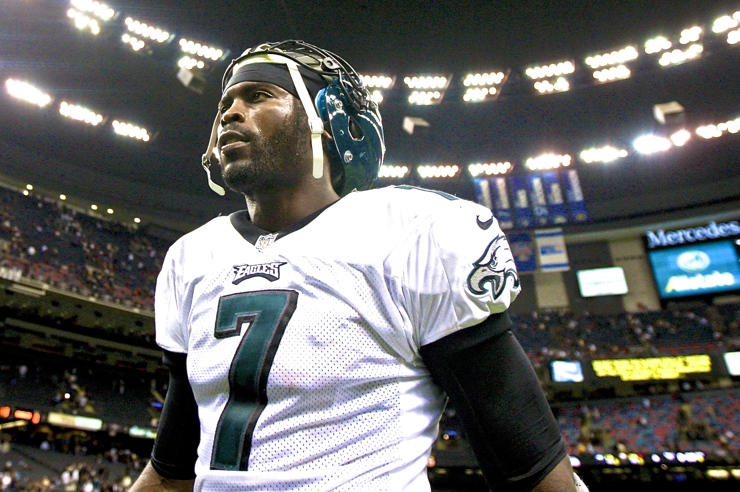 Michael Vick, Starting vs. Eagles, Is Still Grateful for Second Chance -  The New York Times