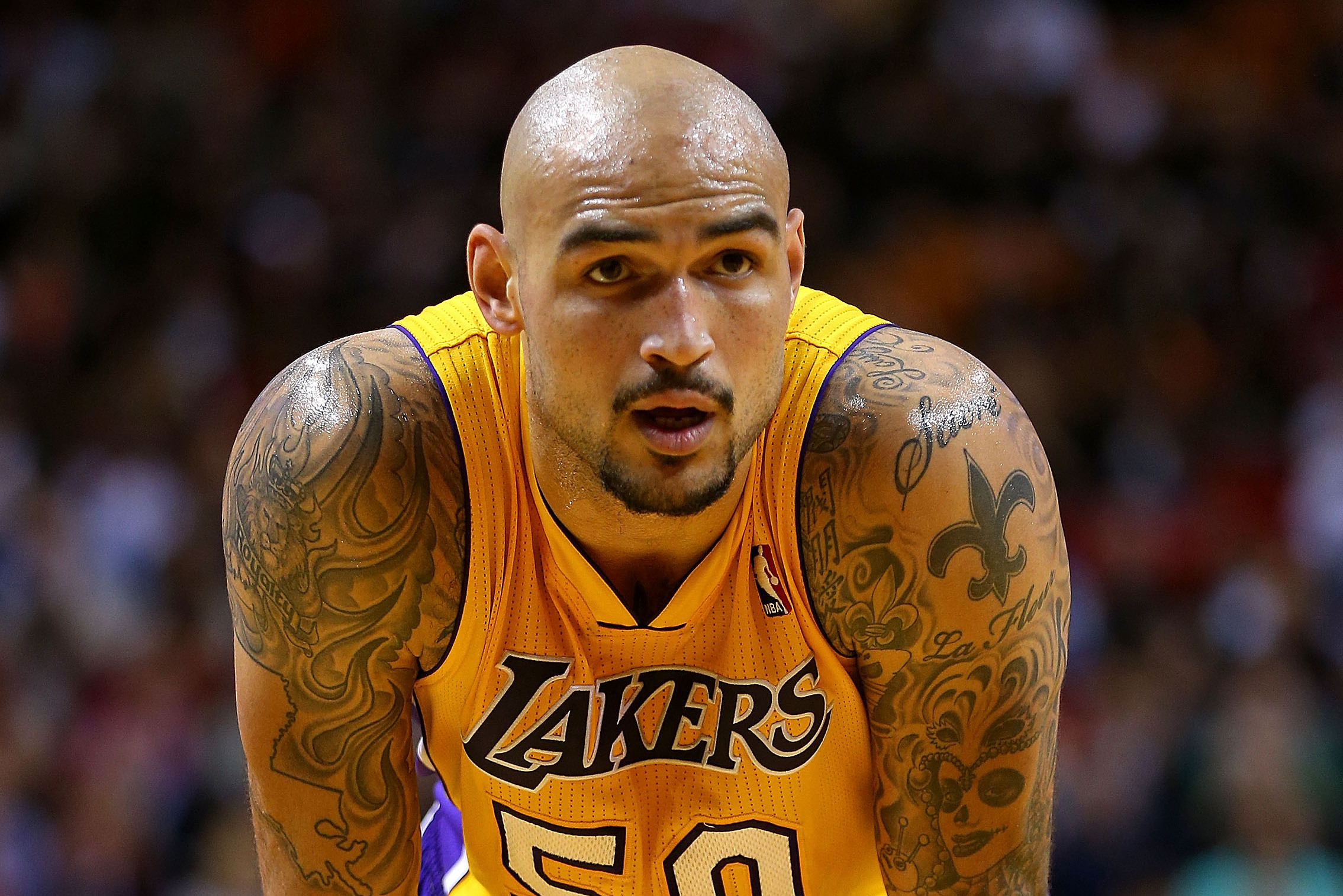 Pelicans center Robert Sacre not shy about showing his love for