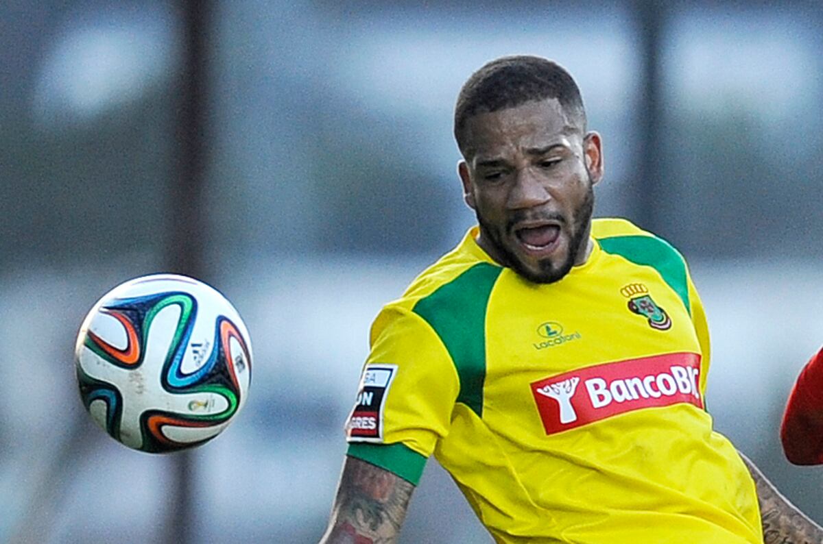 Manchester United Loanee Bebe Scores Another Golazo In Portugal Bleacher Report Latest News Videos And Highlights