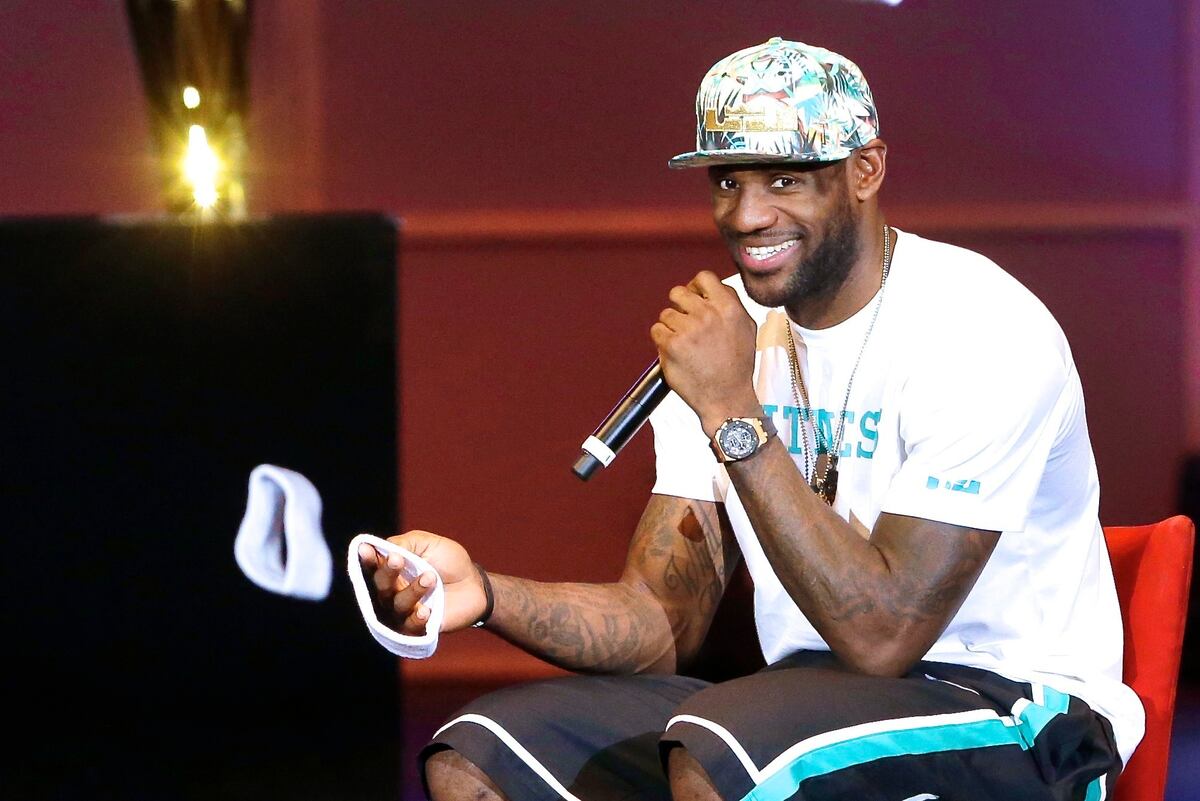 LeBron James Rhymes About Money, Cribs and Rings in CringeWorthy Rap