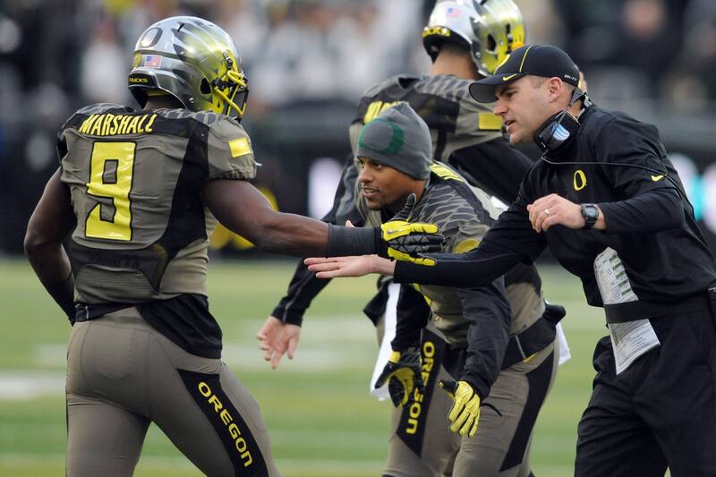 Oregon Football Familiar Faces But New Perspective Shape Ducks