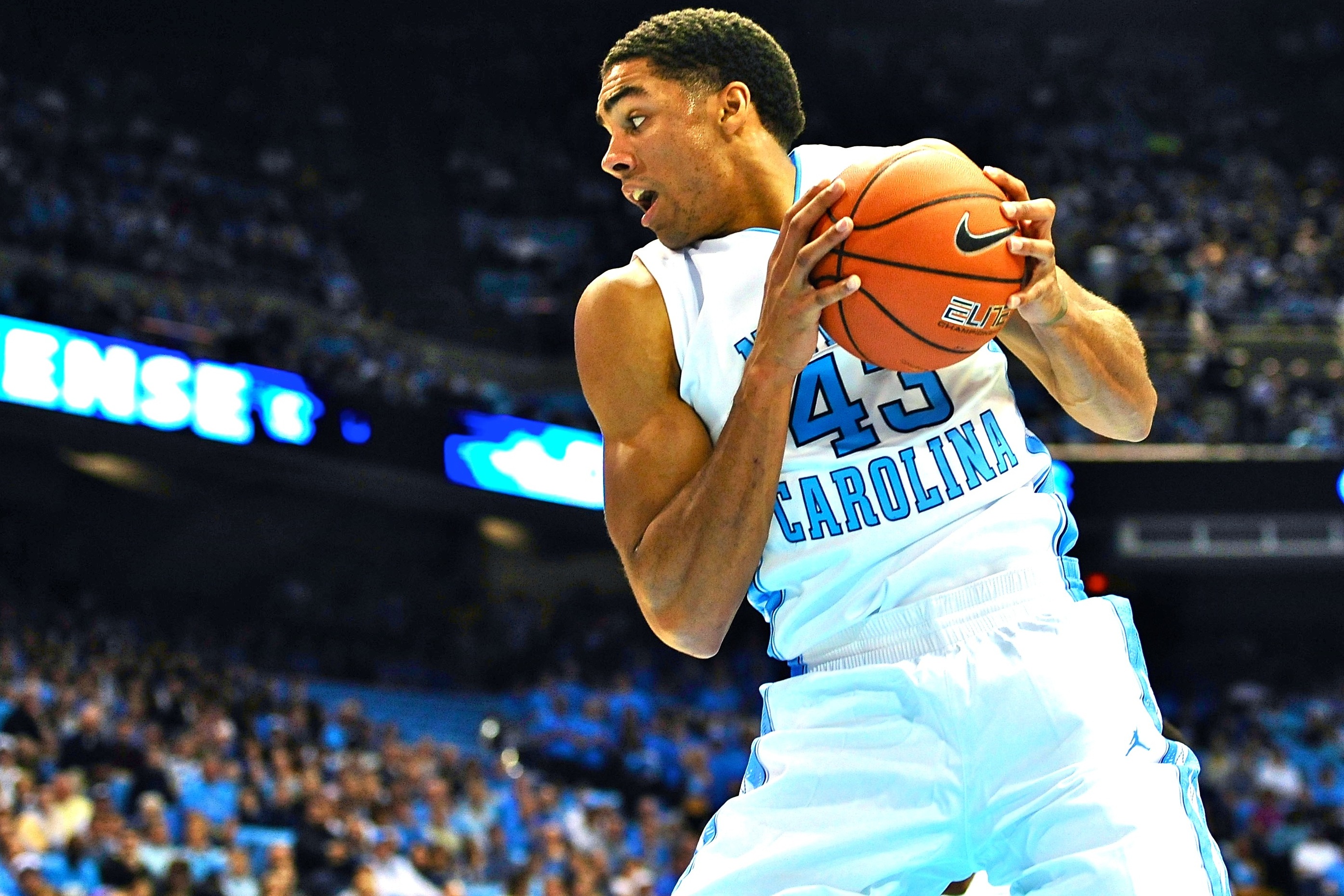 James Michael McAdoo to forgo final year with North Carolina Tar