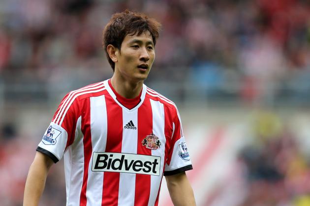 Sunderland's Ji Dong-Won during their English Premier League soccer match against Fulham at the Stadium of Light, Sunderland, England, Saturday, Aug. 17, 2013. (AP Photo/Scott Heppell)