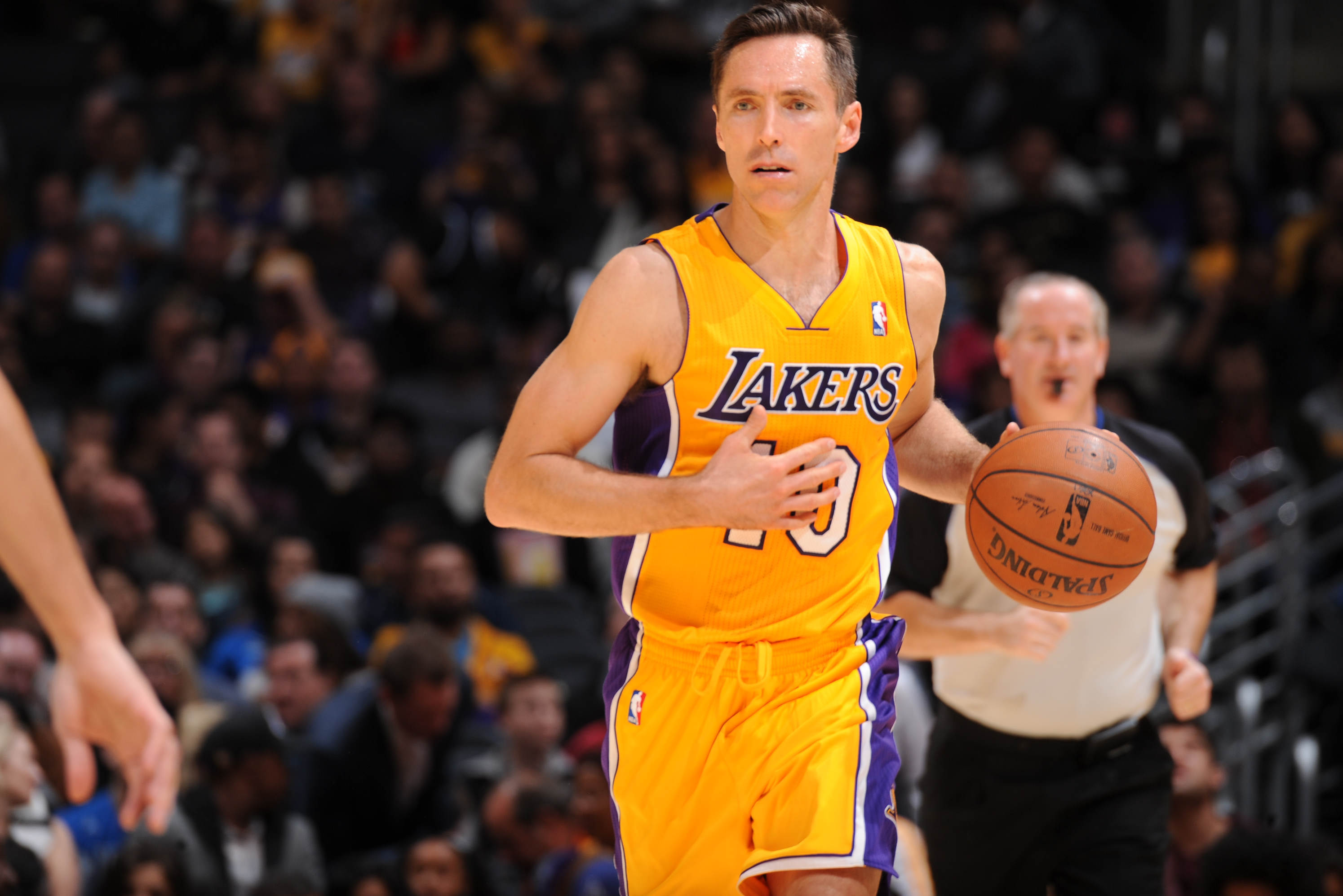 Steve Nash adjusting to new role on Lakers as he nears age 40 