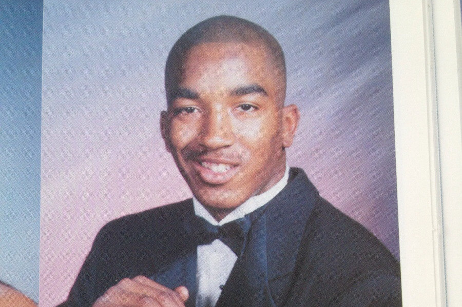 Redditor Finds High School Yearbook Photo Of Knicks J R Smith Bleacher Report Latest News Videos And Highlights